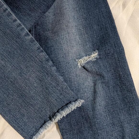 Wit&Wisdom Women's 0P Blue Jeans with distressed hem & distressed detailing EUC - Picture 7 of 7